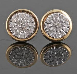 Diamond earrings in gold approx. 0.20ct.2