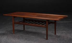 Grete Jalk. Sofabord af teaktræ 