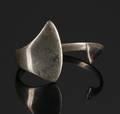 Armring af Georg Jensen. Model Peak