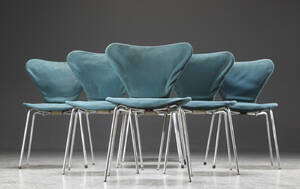 Arne Jacobsen. 7 stole, model 3107 7