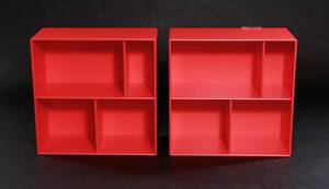 Peter J. Lassen. To Montana moduler model 1212 dybde 30 cm