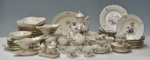 Kgl. Porcelæn. Frijsenborg kaffe og middagsservice70 