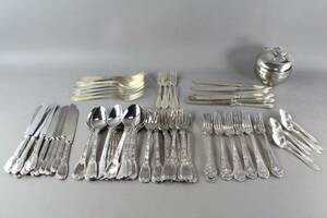 Blandade bestick i nysilver