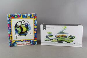 Grönsaksmandolin, koppar och fat