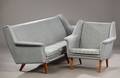Dansk møbelproducent. Fire-pers sofa samt hvilestol, 1960erne. 2