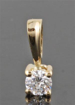 Pendant in 18k set with brilliant cut diamond 0.12 ct 