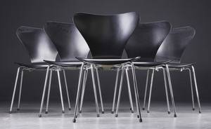 Arne Jacobsen. Seks Syver-stole, Model 3107 6 