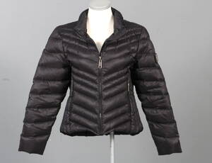 V-Collection. Letvægts dynejakke, str. 42