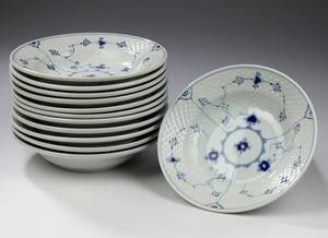 Bing og Grøndahl, musselmalet jernporcelæn, 12 dybe tallerkener 12