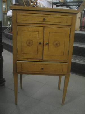 Pottskåp, Gustaviansk stil