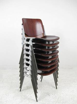Giancarlo Piretti, Set Schichtholz Stühle in Mahagoni für Castelli 8