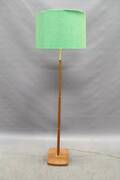 Golvlampa i teak och mässing