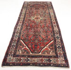 Persisk Hamadan tæppe. 330x115 cm.
