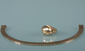 Armbånd i murstensmønster samt ring i 14 kt. guld 2