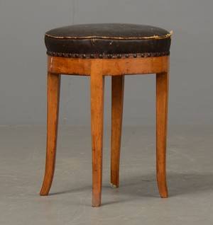 Skammel, lakeret bøg og kunstskind, ca. 1930erne