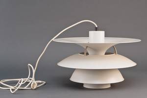 Poul Henningsen. PH Charlottenborg pendel 