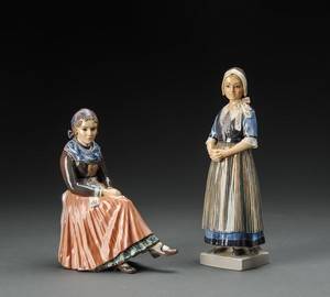 Dahl Jensen figur nr. 1142 Hedebopigen og nr. 1110  Amagerpige,  2. sort. 