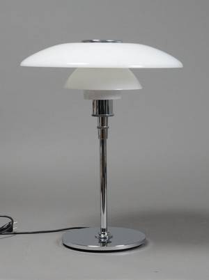 Bordlampe, Louis Poulsen, PH 4½-3½ bordlampe af Poul Henningsen.