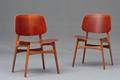 Børge Mogensen for Søborg Møbelfabrik. Et par stole, model 122. 2 
