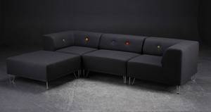 Nomad DOT modulsofa, betrukket med antrazitgråt filtuldstof fra italienske Velvetex, forkromede metalben 