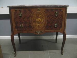 Byrå, Gustaviansk stil