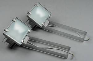 Par udendørs væglamper af metal 2