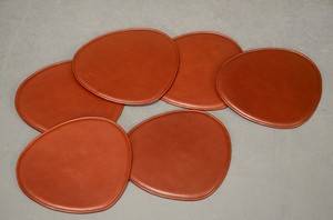 Seks sædehynder til H. J. Wegners hjertestol, brunt elegance læder 6