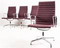 Charles  Ray Eames, Satz von vier Aluchairs  Loungesesseln aus der Aluminium Group Serie Modell EA 112 von Vitra 4