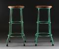 Ett par barpallar i industridesign 2