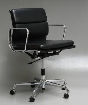 Charles Eames. Soft Pad kontorstol, model EA-217