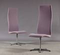 Arne Jacobsen. Par højryggede Oxford stole 2 