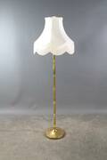 Golvlampa i mässing 