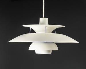 Pendel, Louis Poulsen, PH 5 pendel af Poul Henningsen 