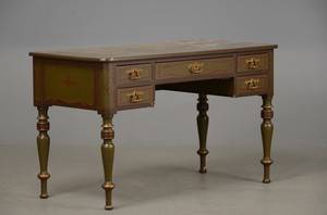 Skivebord af bemalet fyrretræ, ca. 1900