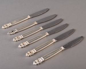 Georg Jensen KongeAcorn. Seks knive med skafter af sterlingsølv 6   