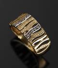 Guldring, 18 kt med diamanter, 0.10 ct.