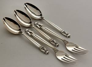 Georg Jensen bestik KongeAcorn. Fem bestikdele. 5