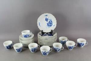 Kaffekoppar, fat och assietter Royal Copenhagen 27 delar