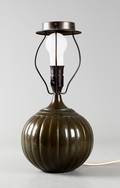 Just Andersen, bordlampe, patineret diskometal, D1632
