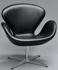 Arne Jacobsen. Loung lænestol, Svanen, model 3320 Brown Label fra år 2014 