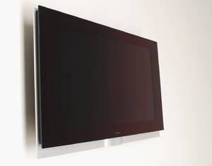 Bang  Olufsen. BeoVision 7 - 32 med garanti