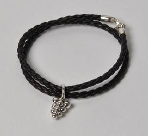 Georg Jensen - Moonlight Grapes-  læderarmbånd med vedhæng 