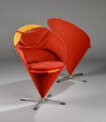 Verner Panton 1926-1998. Par kræmmerhusstoleCone chairs. 2