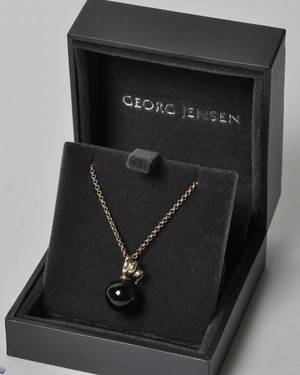 Georg Jensen - Moon Light Blossom - halskæde med vedhæng sort agat