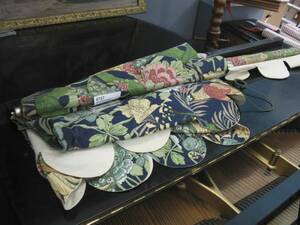 Sängöverkast , Rullgardin