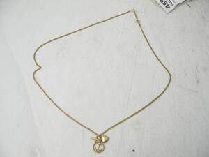 Halsband, med berlocker
