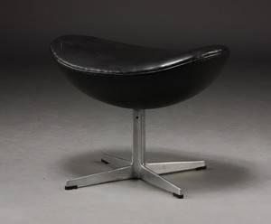 Arne Jacobsen, skammel til Ægget