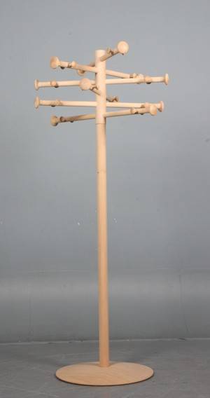 Nanna Ditzel. Stumtjener, ubehandlet bøg. 