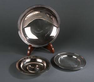 Tallerken og to skåle af sølv 3