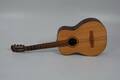 Gitarr, Levin